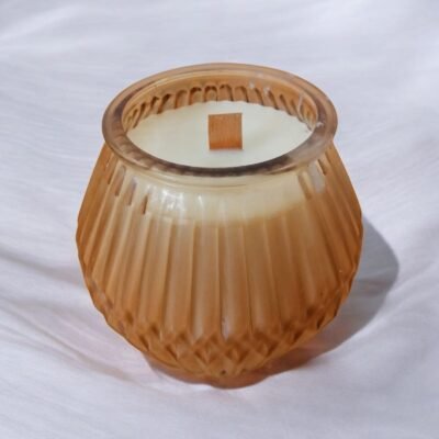 Vela de cera de soja aromática nardo frasco cristal ámbar