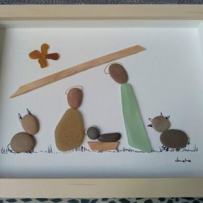 Pesebre de piedras y cristales de mar